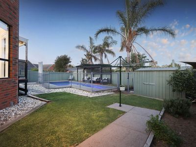 11 Cobblestone Drive, Attwood