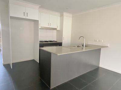 9 Gants Path, Wyndham Vale