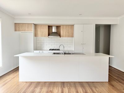 6 Corandirk Street, Mambourin