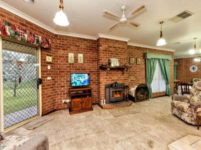 603 Heathwood Avenue, Lavington