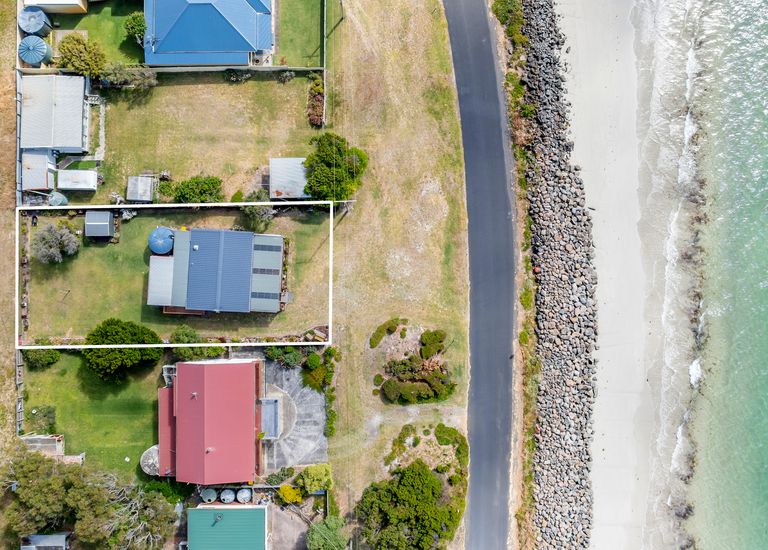 17 Beach Road, Portland