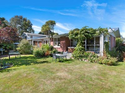 90 Moffat Drive, Lincoln