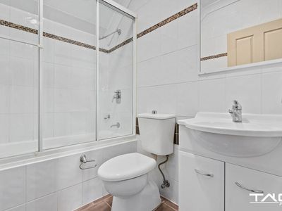 4 / 70-72 Hampden Road, South Wentworthville