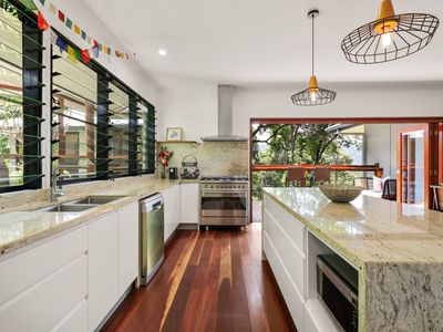 10 Rainforest Road, Edmonton