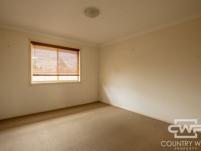 8B Urandangie Street, Guyra