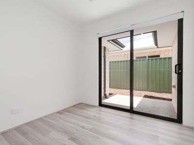 16 Ashville Grange, Henley Brook