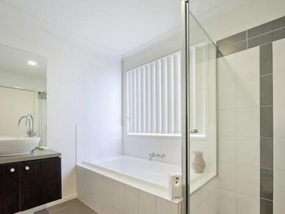27 Tanner Mews, Point Cook