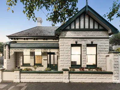 8 West Beach Road, St Kilda West