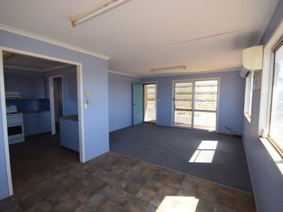 76 Eagle Street, Longreach