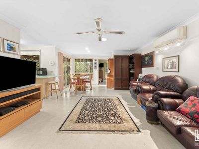 2 / 110 Lake Haven Drive, Lake Haven