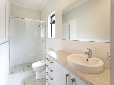 2A Osborn Terrace, Plympton