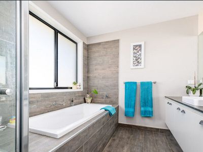 9 Iluka Drive, Shepparton North