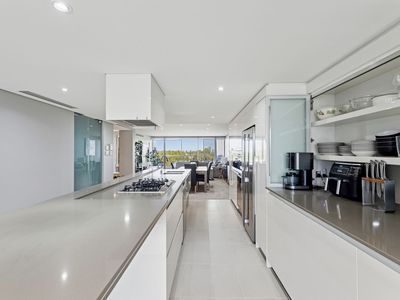15 / 39-43 Bow River Crescent, Burswood
