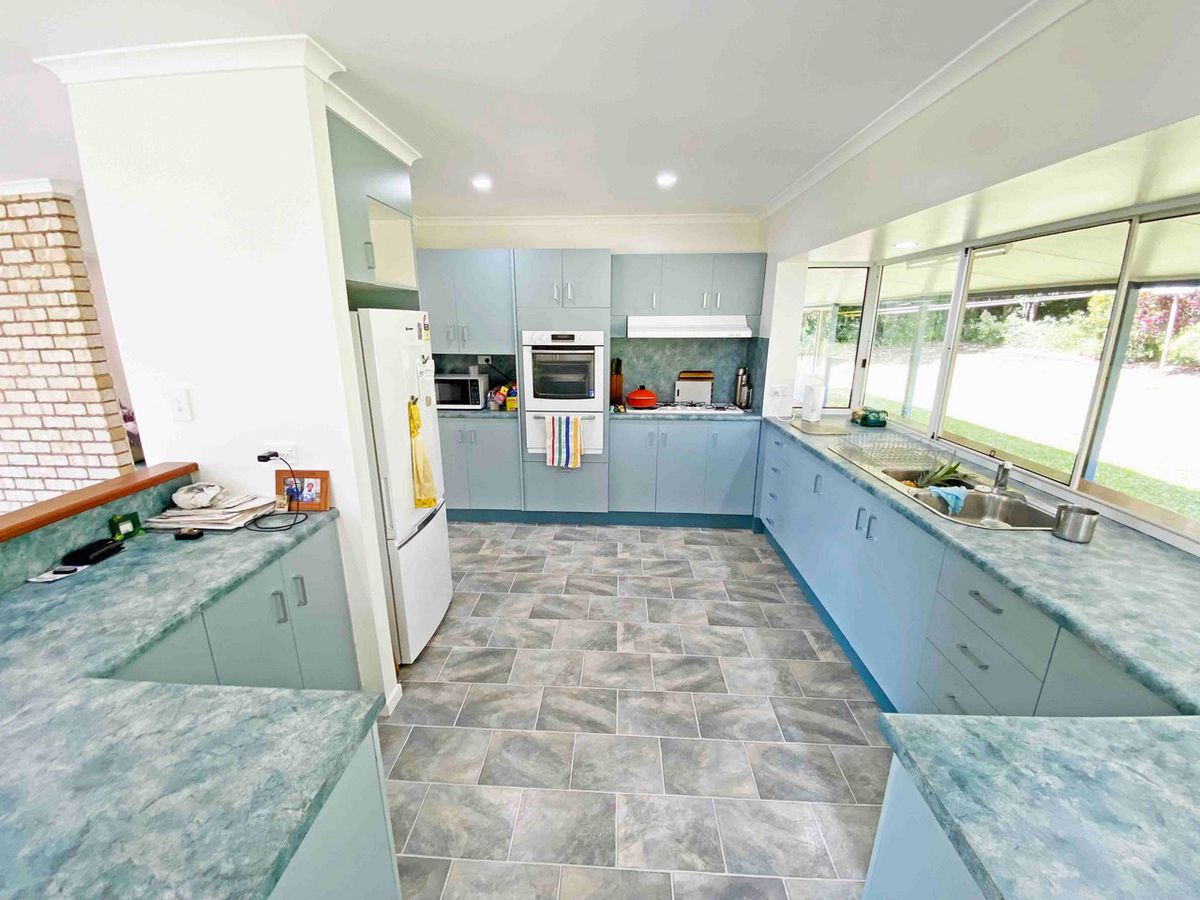 22 Panoramic Drive, Atherton