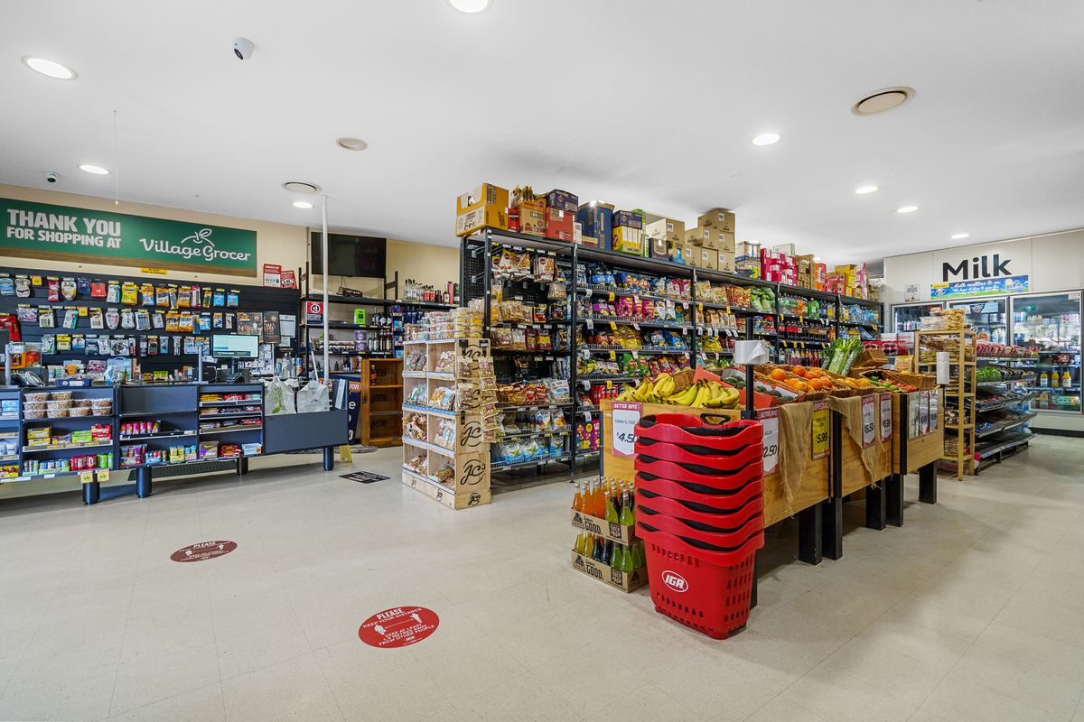 Shop 1 / 1-3 Laurina Avenue, Yarrawarrah