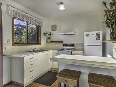 407 Village Drive, Kingston