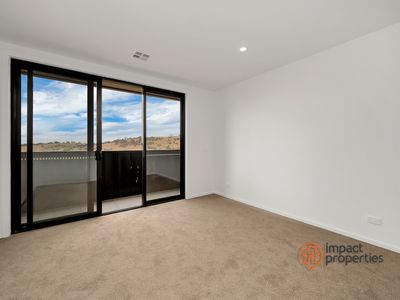 4 / 50 Maymuru Way, Whitlam