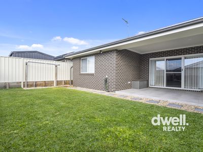 8 ASPROMONTE DRIVE, South Nowra