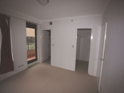 1603 / 1 Hosking Place, Sydney