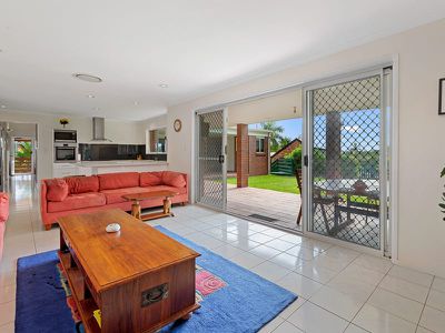 12 Salamander Place, Rochedale South