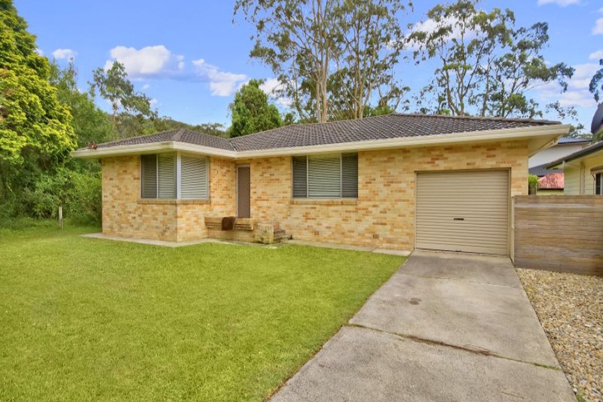 8 Lionel Parade, Springfield