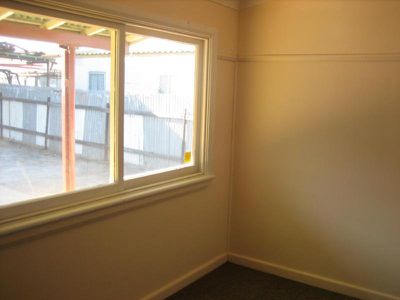 11 O' Neil St, Unanderra