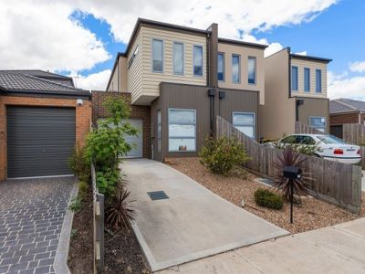 1 / 24C Billabong Court, Tarneit