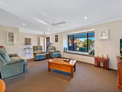 21 Shearwater Street, Burleigh Waters