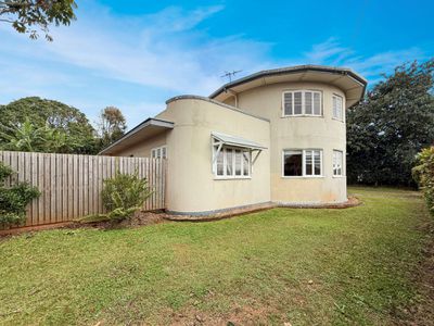 31 High Street, Atherton