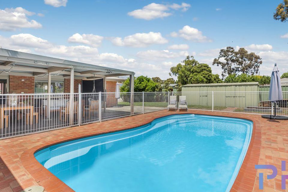 2 Windsor Court, Kangaroo Flat