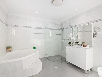 18A Tallwood Drive, North Rocks