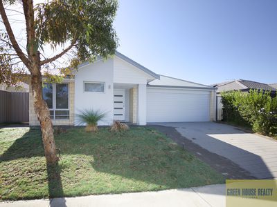 33 Dundatha Drive, Byford