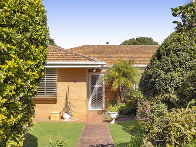 18 Sidney Street, North Toowoomba