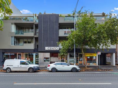 15 / 100 Queensberry Street, Carlton