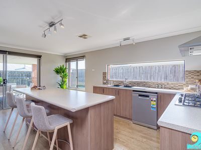 44 Cave Loop, Yanchep