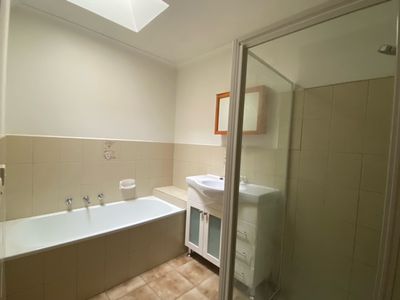 1 / 1 Branton Road, Hoppers Crossing