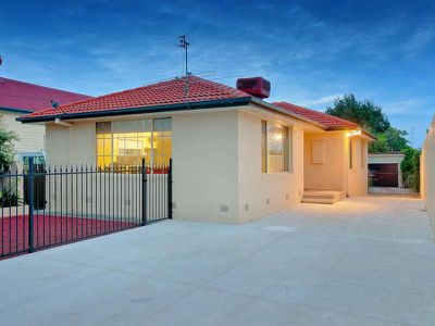 138 LAWRENCE STREET, Wodonga