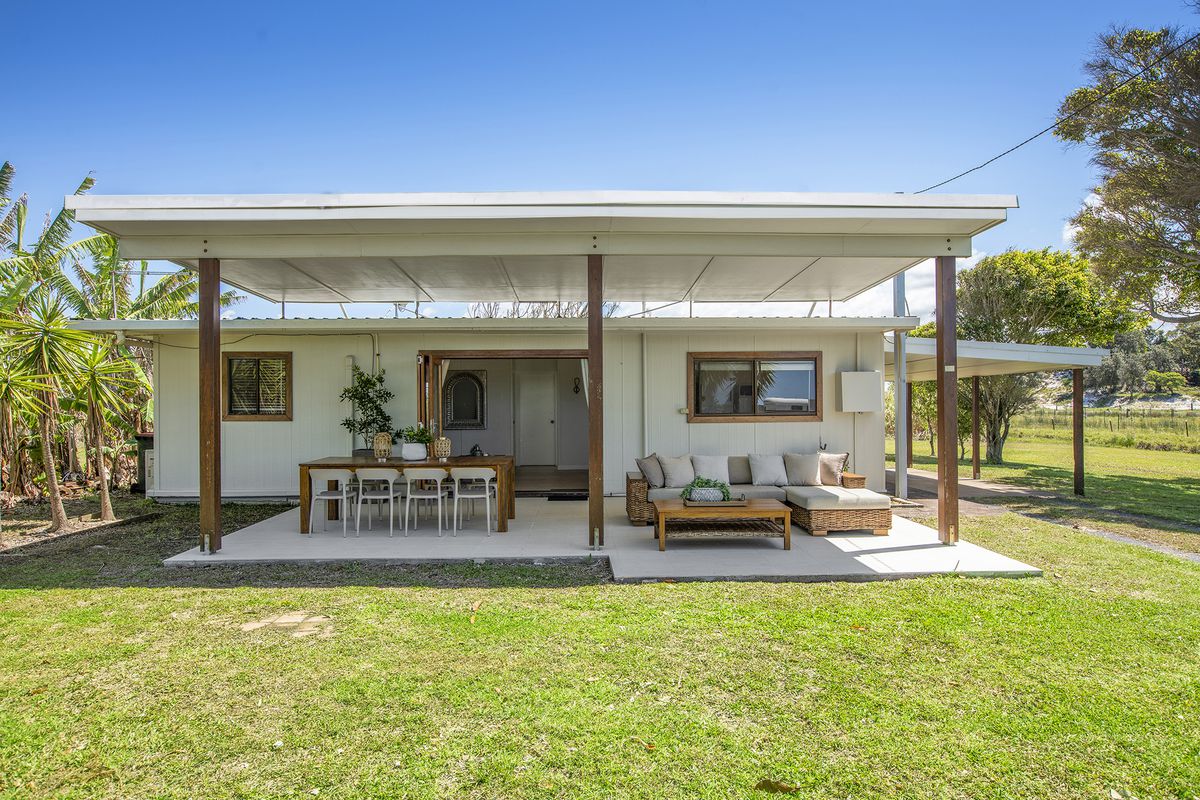 32 Keith Hall Lane South, Keith Hall