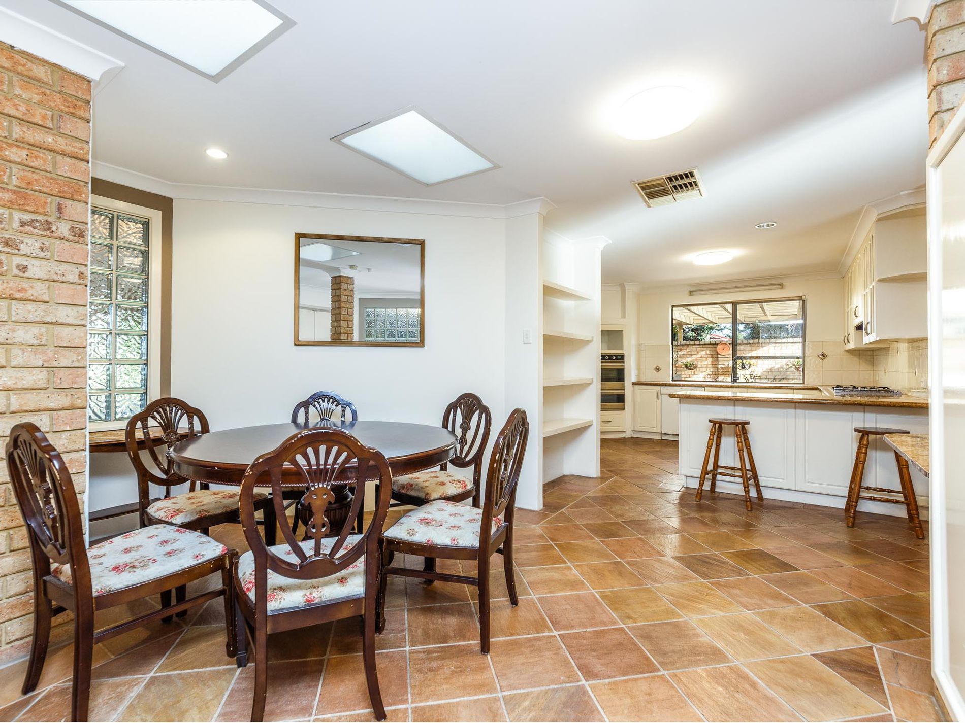 1 Jackson Avenue, Winthrop