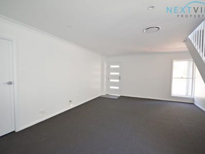 2 / 32 Weller Street, Fletcher