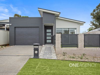1 / 18 Parkes Street, Oak Flats