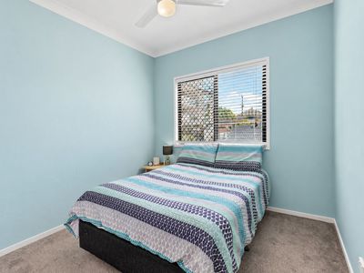 2 / 27 Latham Street, Chermside