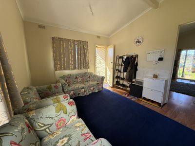 17 Garton Place, Griffith