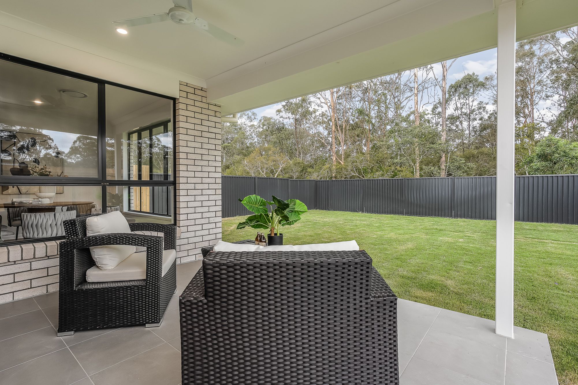 18 Gilding Place, Pallara