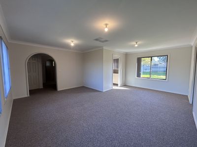 12 Cormorant Cr, Dubbo