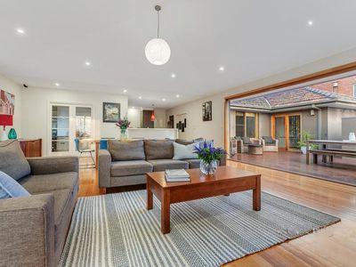 37 Viewpoint Avenue, Glen Waverley