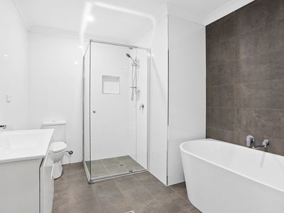 7 Whistlers Run, Albion Park