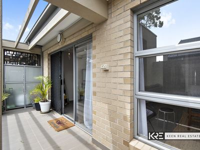 18 Hinterland Close, Lynbrook