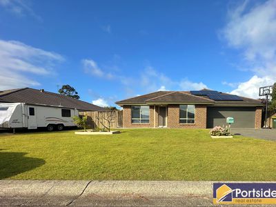 12 Pyramus Way, Tanilba Bay