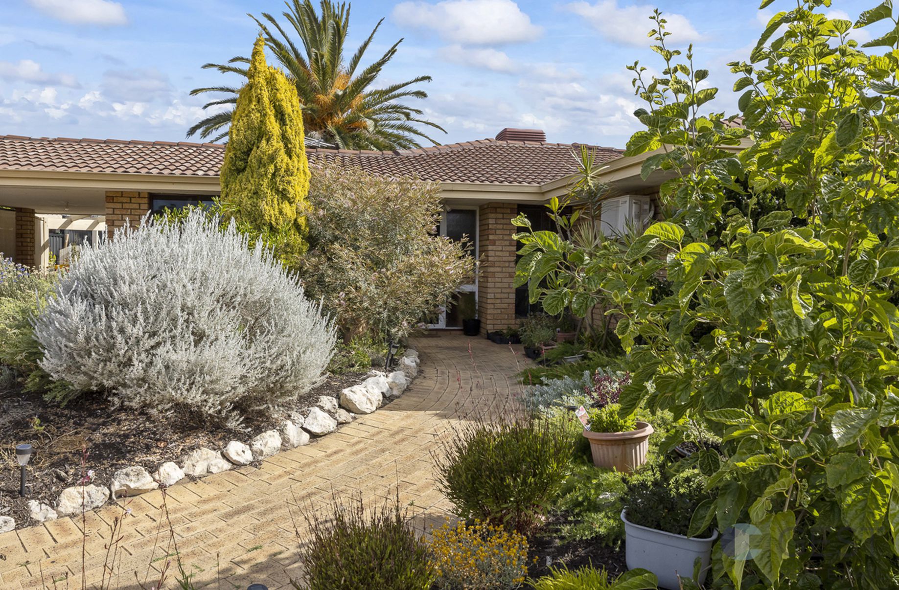 64 Greenfields Circle, Hocking GEST Real Estate